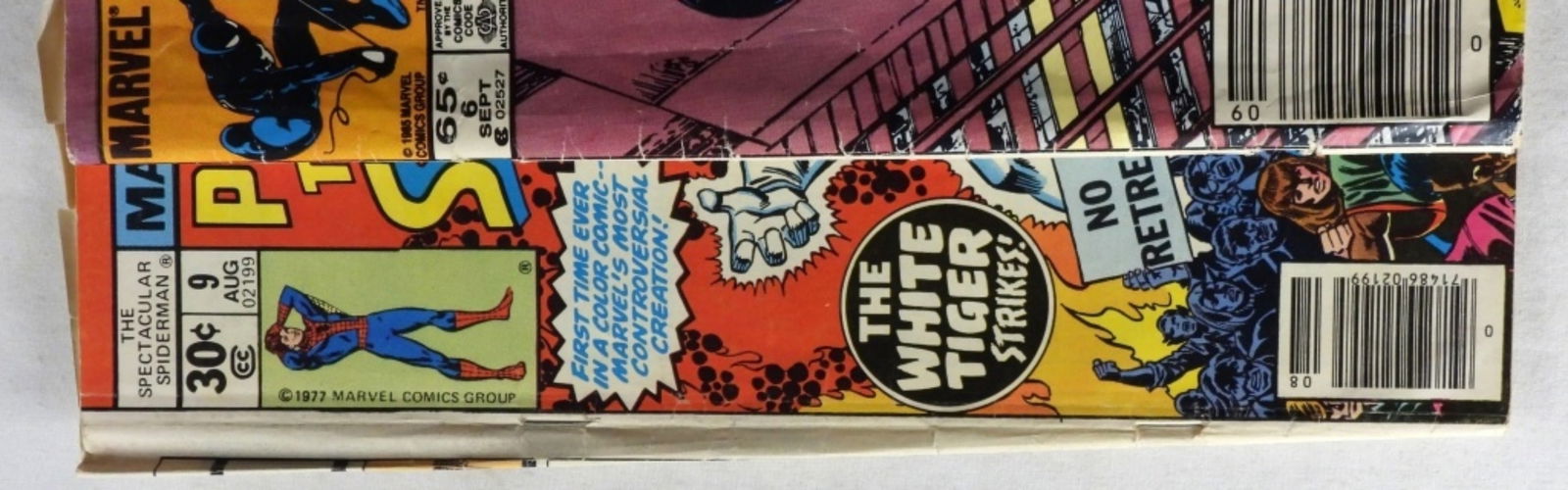 (2) Spider-Man Comics - 4