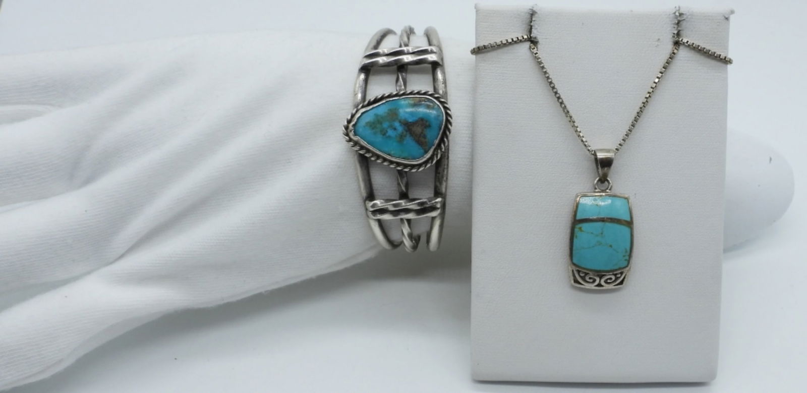 Turquoise Sterling Cuff Bracelet & Necklace (1 of 4)