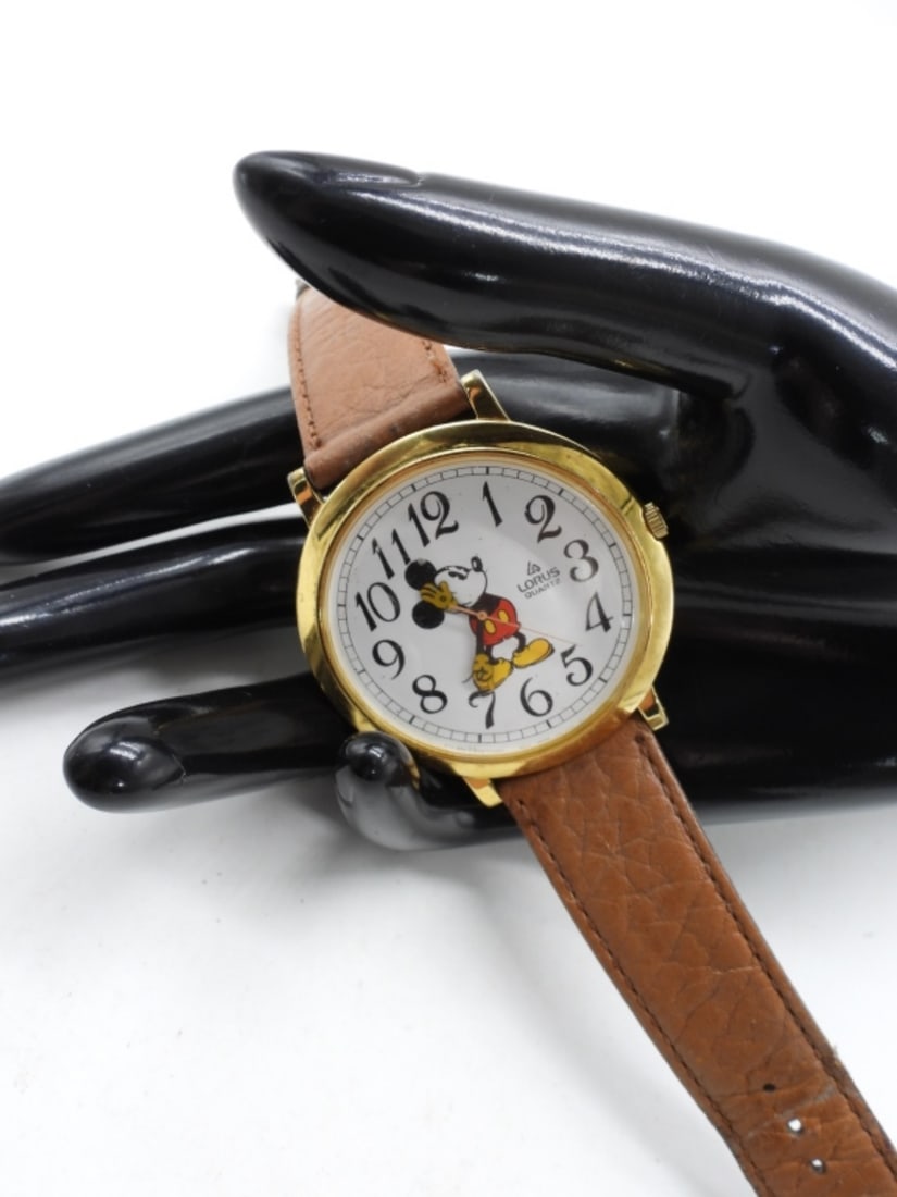 Lorus Mickey Mouse Watch (1 of 2)