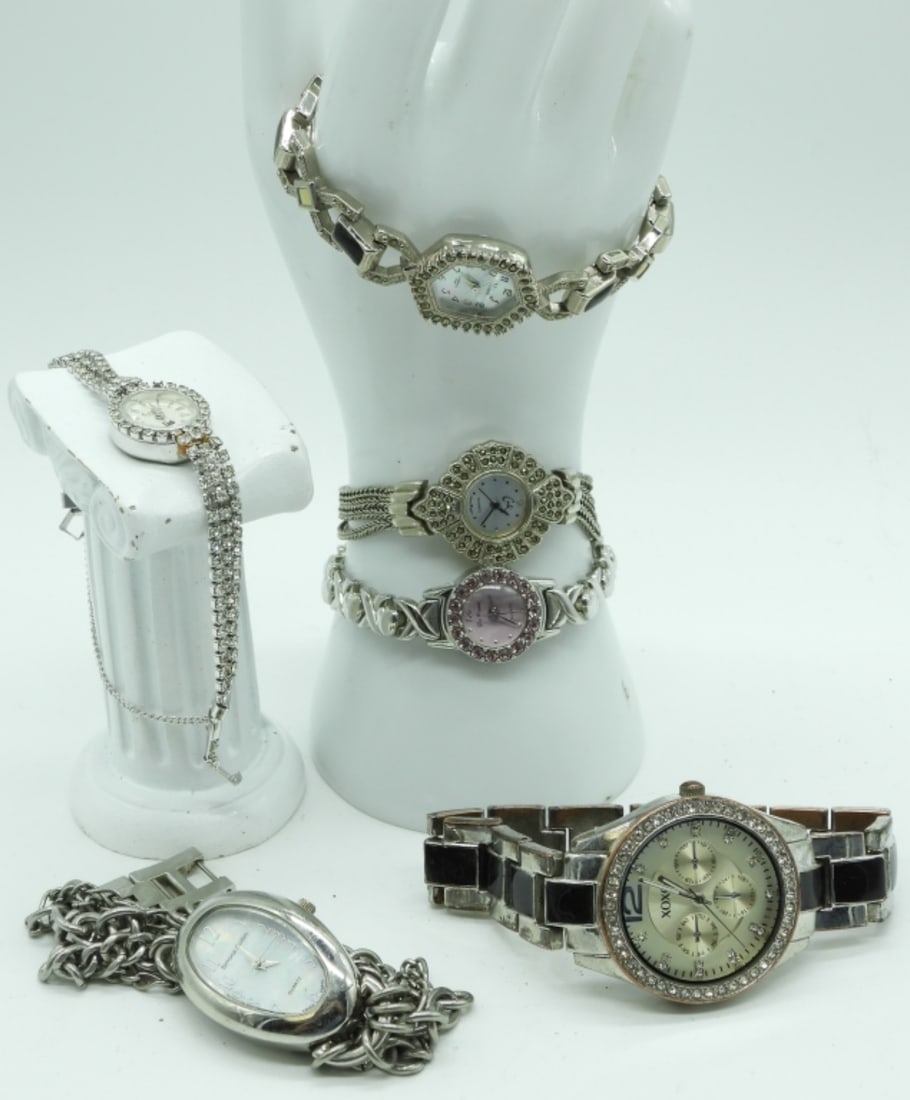 (6) Women's Fashion Watches (1 of 3)