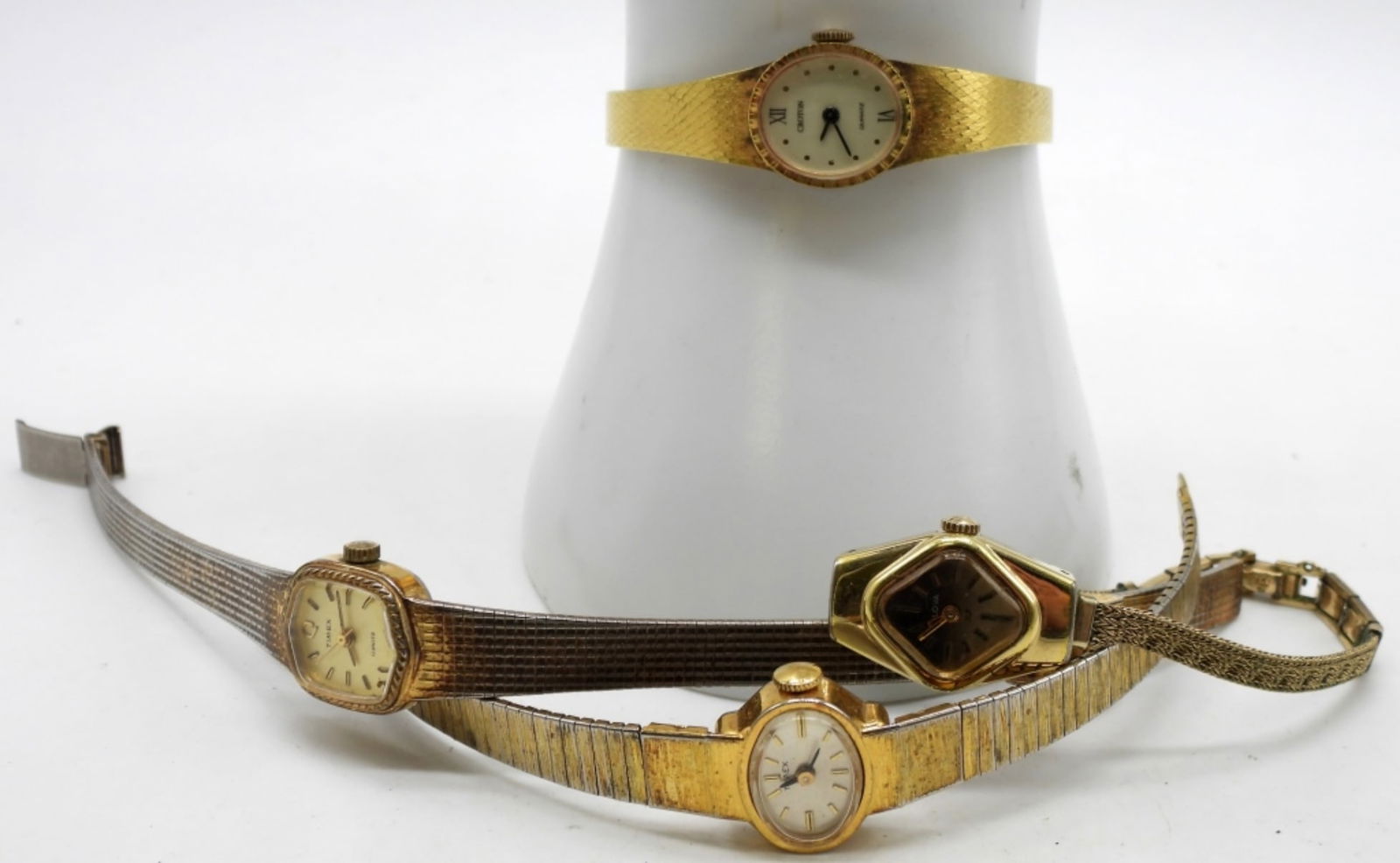(5) Vintage Ladies Watches: All Clasp Bands and Gold Tone Watches are not verified, authenticated, or tested in running condition unless specified
