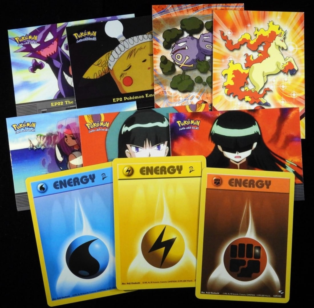 (10) Mixed Lot Of Pokemon Cards VG: Including: Weezing, EP2, EP22, Rapidash, & more.