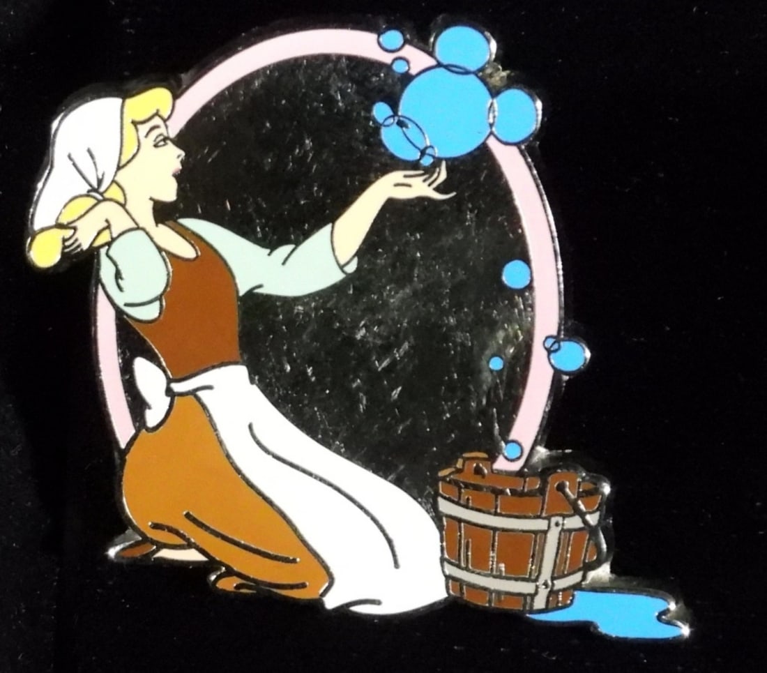 Disney Cast Exclusive Cinderella Rags 2005: Has a hidden Mickey bubble. Trading pin