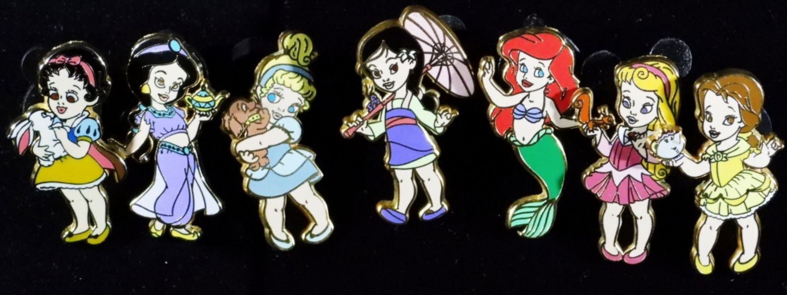 (7) Disney Toddler Princess Pins Complete: Cinderella, Ariel, Snow White, Belle, Mulan, Jasmine, Aurora. From 2007