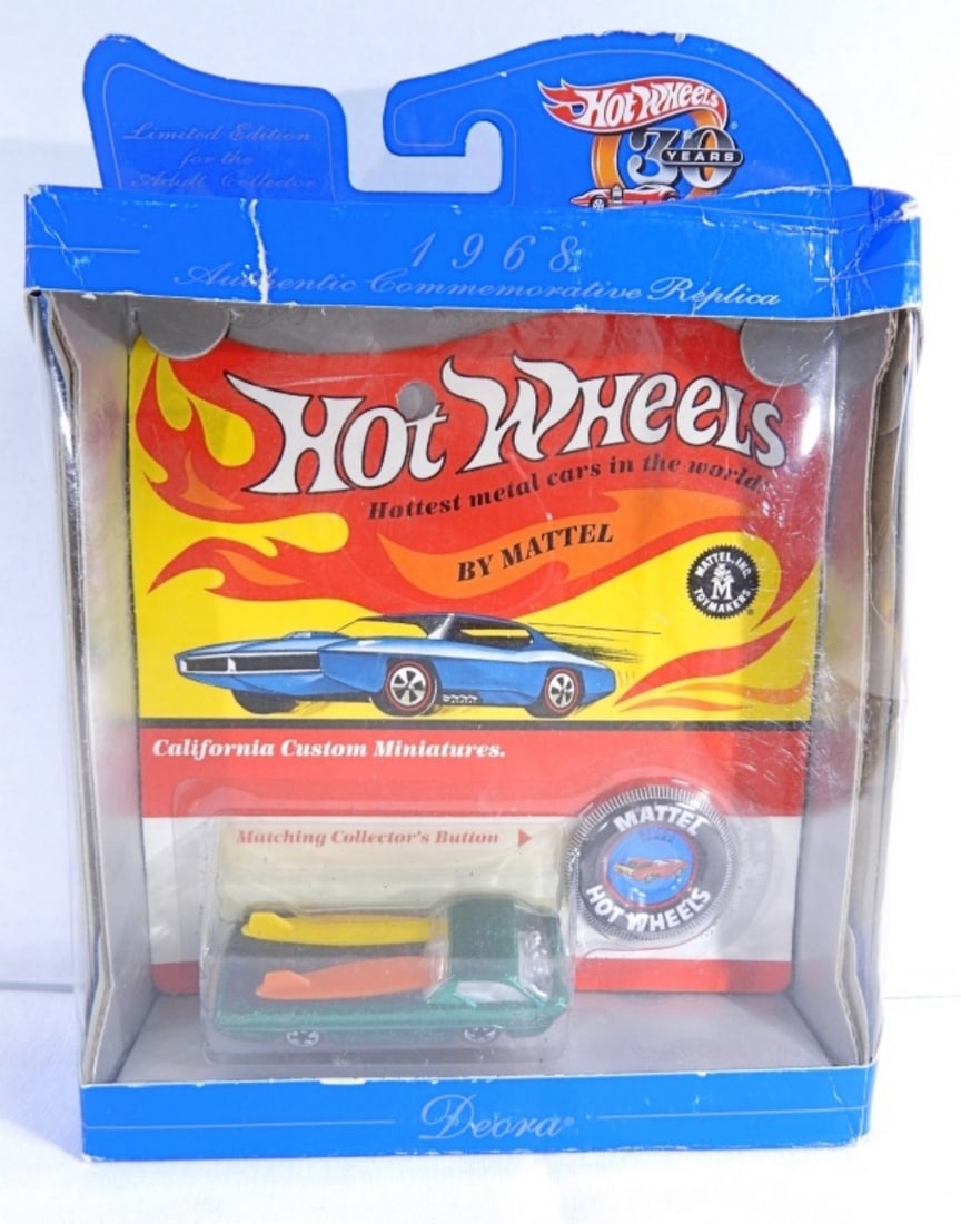 Hot Wheels 1997 30th Anniversary 1968 Deora: 30th Anniversary Hot Wheels 1968 Deora, Box is banged up from the years.