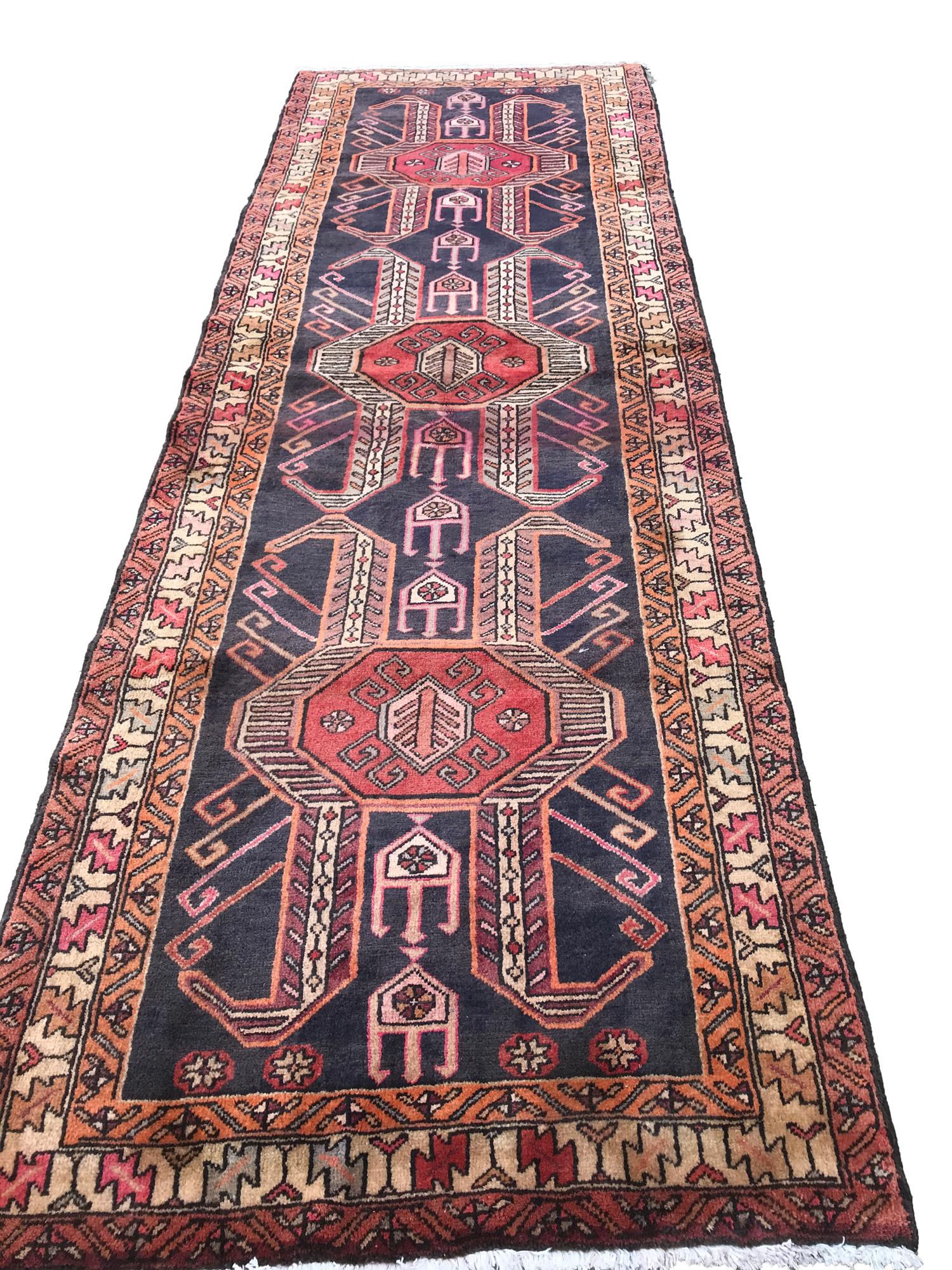 Persian Serapi 132 Hand knotted rug (1 of 3)