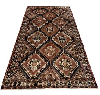 persian baktiari m4-28 geometric style rug wool pile: Magnificent Wool Persian Hand knotted vintage Baktiari M4-28 style hand Knotted in Iran rug. Size 5'3"x11'4" very good condition (see photos) .