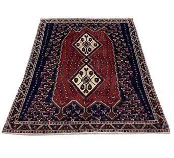 afshar 321-1530 style rug wool pile vintage hand: Magnificent Wool Persian Hand knotted afshar 321-1530 style hand Knotted in Iran vitage rug. Size 4'10"x6'2" Period aproximately 1960's, very good condition (see photos) .