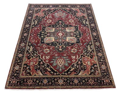 Persian palace quality very fine weave aproximatley 300 knoths per square inch Serapi M374 rug: magnificent Wool Persian Hand knotted fine palace quality Serapi M374 hand Knotted rug. very fine weave aproximatley 300 knoths per square inch Size 8'X10' perfect condition (see photo)Extremely