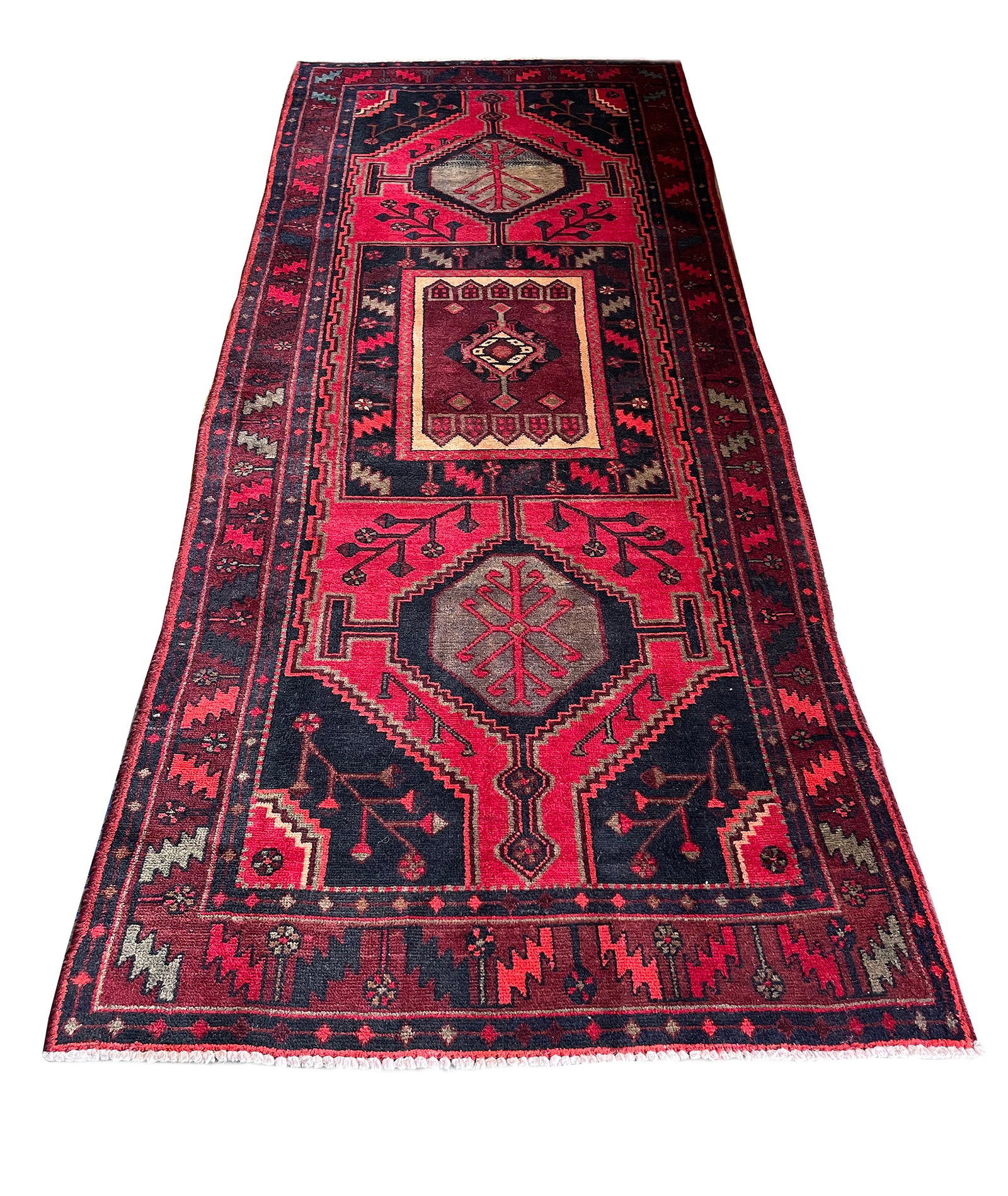 Persian Serapi 764A rug wool pile vintage hand knotted in Iran: Magnificent Wool Persian vintage Hand knotted Serapi 764A hand Knotted in Iran rug. Size 4'x9'4" beautiful rich stunning colors due to neutral dyes used in Iran for high quality rugs such as this .The