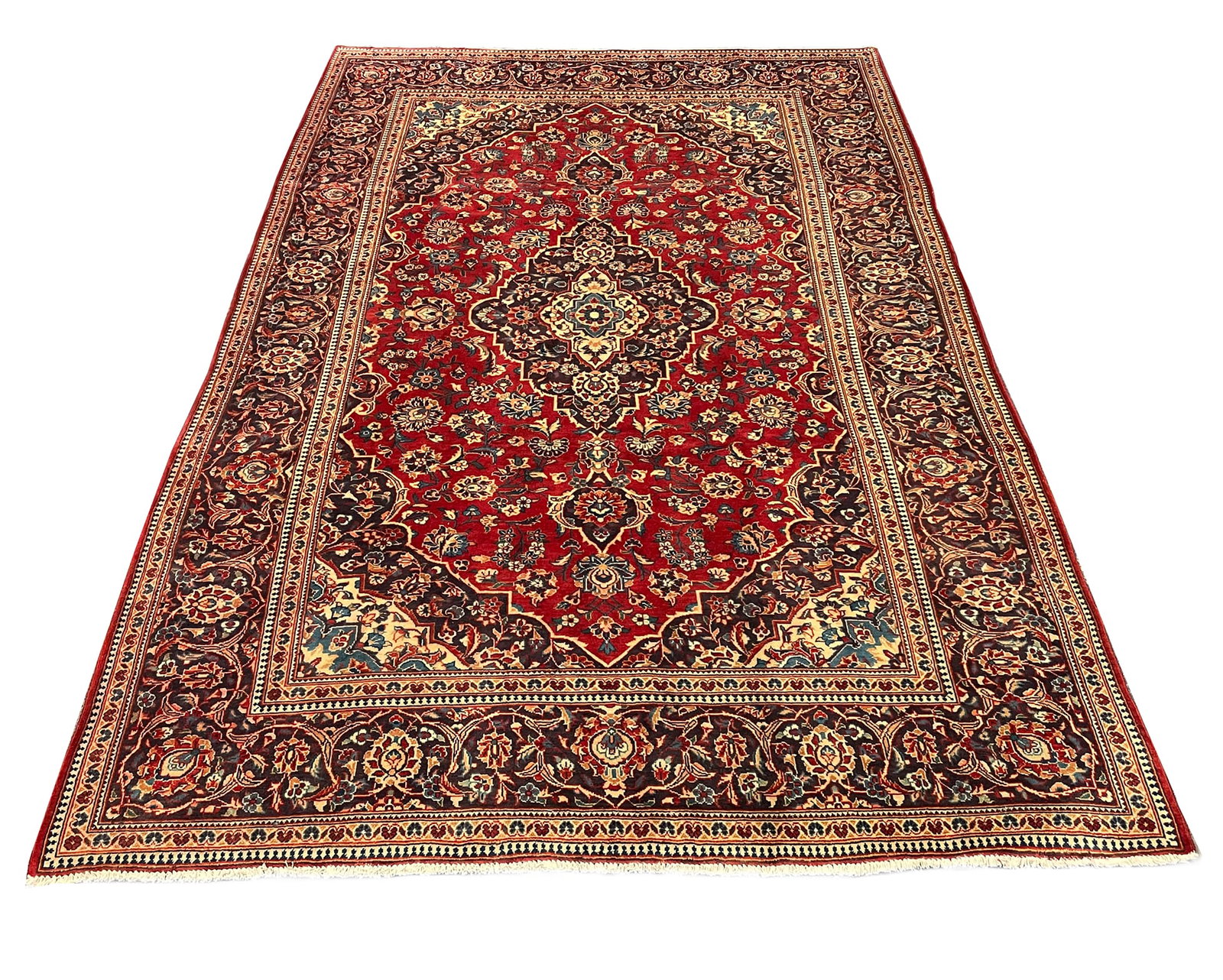 Persian Kashan 3708 rug wool pile vintage hand knotted in Iran: Magnificent Wool Persian Hand knothed Kashan 3708 hand Knotted in Iran rug. Size 6'3"x10'2" aproximately 1960's, very good condition (see photo