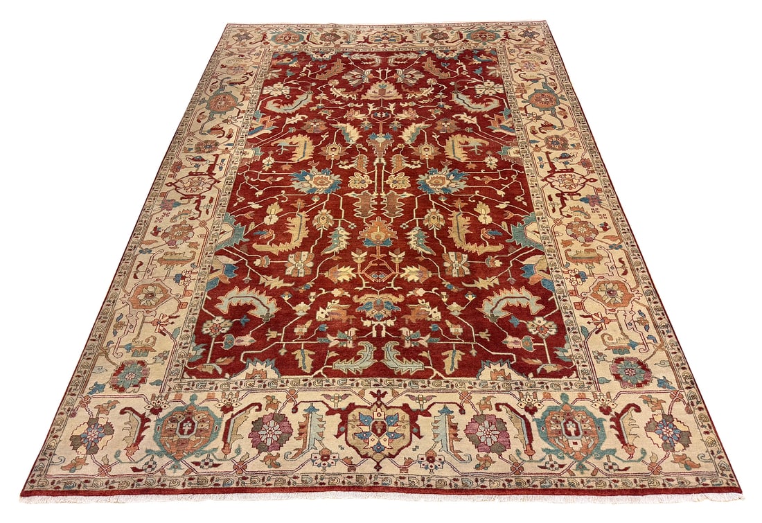 Persian Serapi D190 9'10" x 13'5" hand knotted: No Reserve Serapi D190 finest hand-knotted rug made with natural dyes in perfect condition that will enhance your decor. This richly patterned floral patterned rug is woven in a classic warm color pal