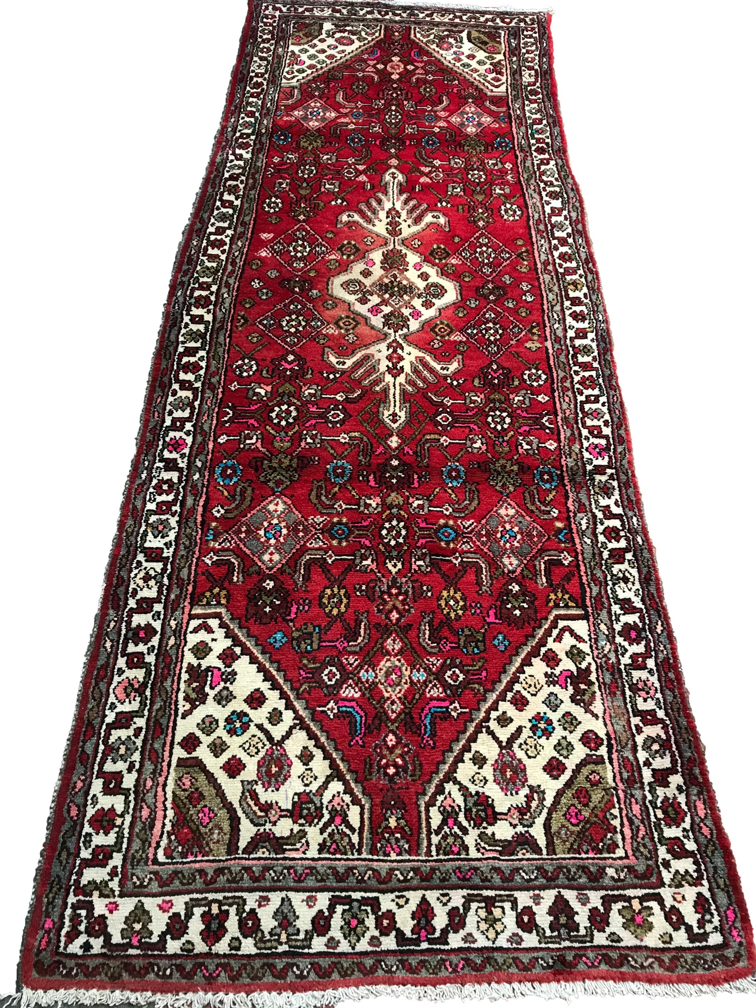 Persian Saruq 672 Vintage Wool Rug 3'6" x 9'10" hand-knotted in Iran: No Reserve Persian hand-knotted Saruq 672, 3'6" x 9'10" vintage rug, hand-knotted in Iran in the 1960s and in very good condition (see photos).This exquisite Saruq rug is a wonderful example of classi