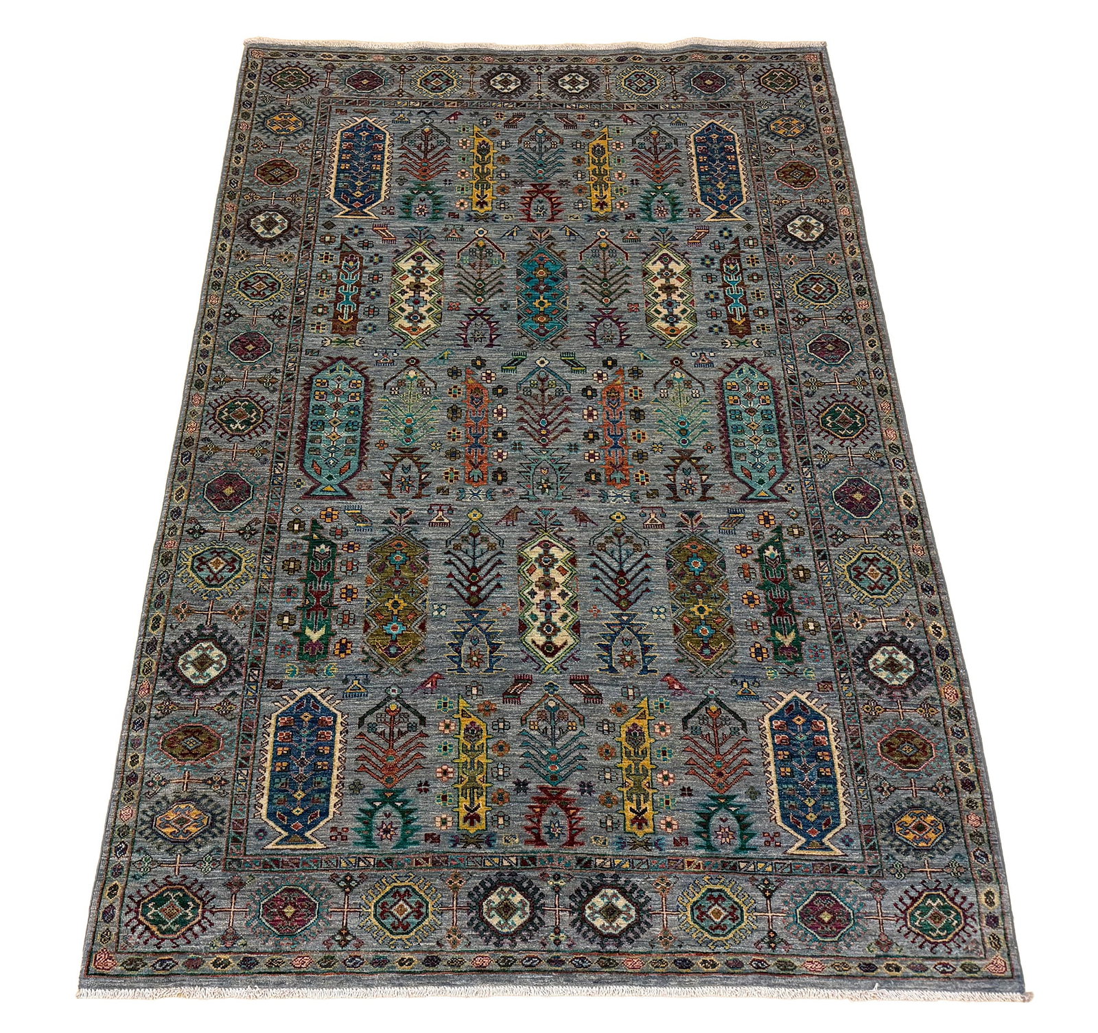 Persian Tribal D214 5'6"x8' Wool Rug hand knotted: No Reserve Persian Tribal D214 5'6"x8' wool hand- knotted and in very good condition pristine (see photos) extremely sine weave unusual to fine this very fine weave, This elegant Tribal rug captures t