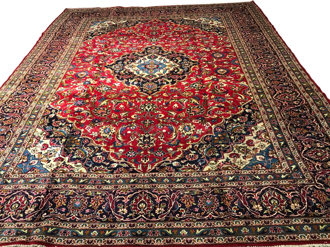 Persian Mashad 509 Vintage Wool 9'10" x 12'3" Rug hand-knotted in Iran: No Reserve Persian Mashad 509, 9'10" x 12'3", hand-knotted in Iran in the 1960s and in very good condition (see photos). Ahon auction offer in house shipping domestic and worldwide fully insured via U