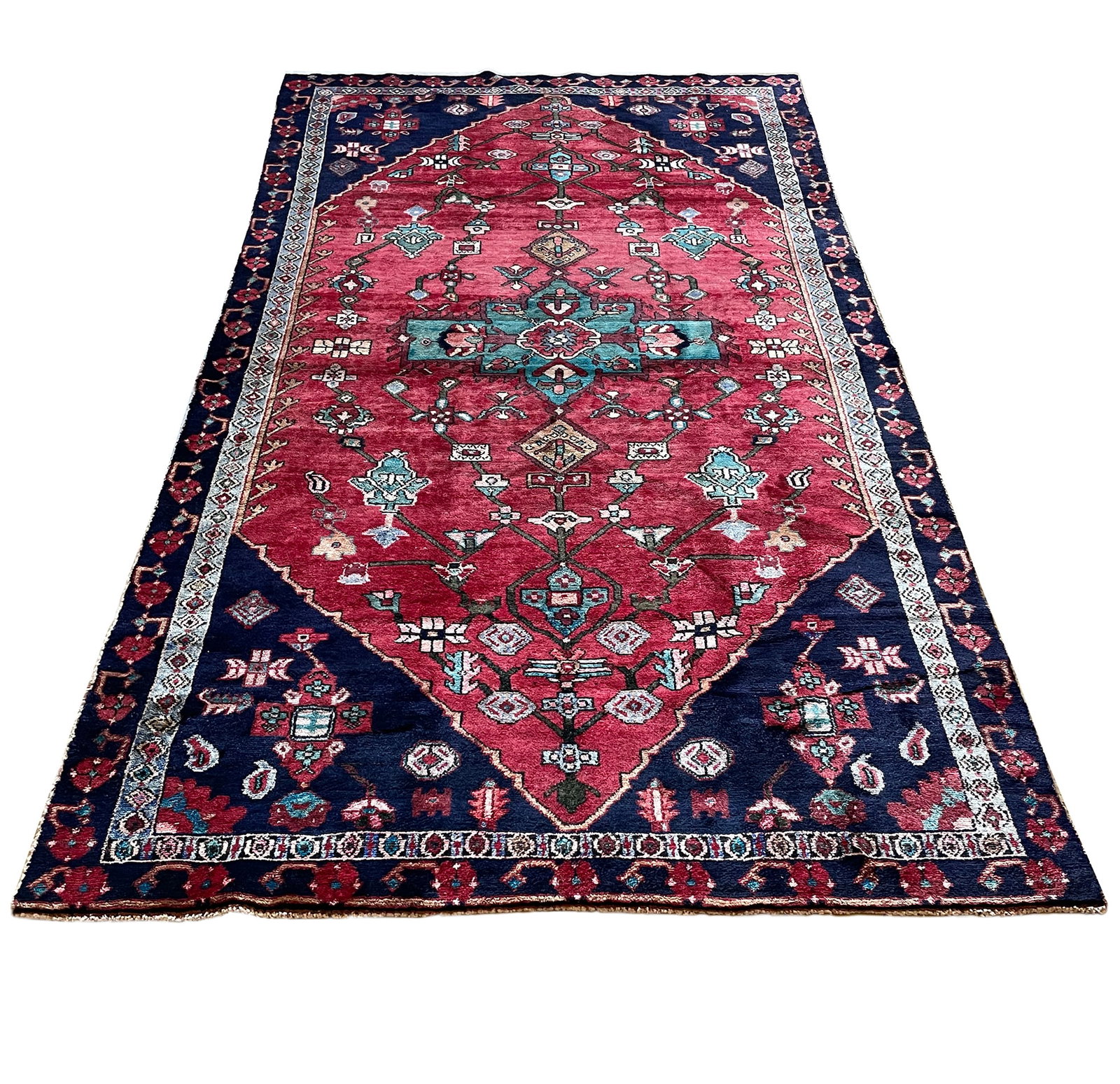 Persian Baktiari 317 Vintage Wool Rug 5'1" x 9' hand knotted in Iran (1 of 11)