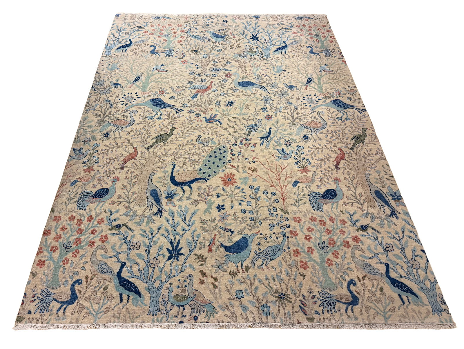 Persian Birds of paradise D237 9'X12'3" Wool Rug hand knotted: No Reserve Persian Birds of paradise D237 9'X12'3" wool hand- knotted and in very good condition pristine (see photos) extremely fine weave unusual to fine this very fine weave, .Ahon auction offer in