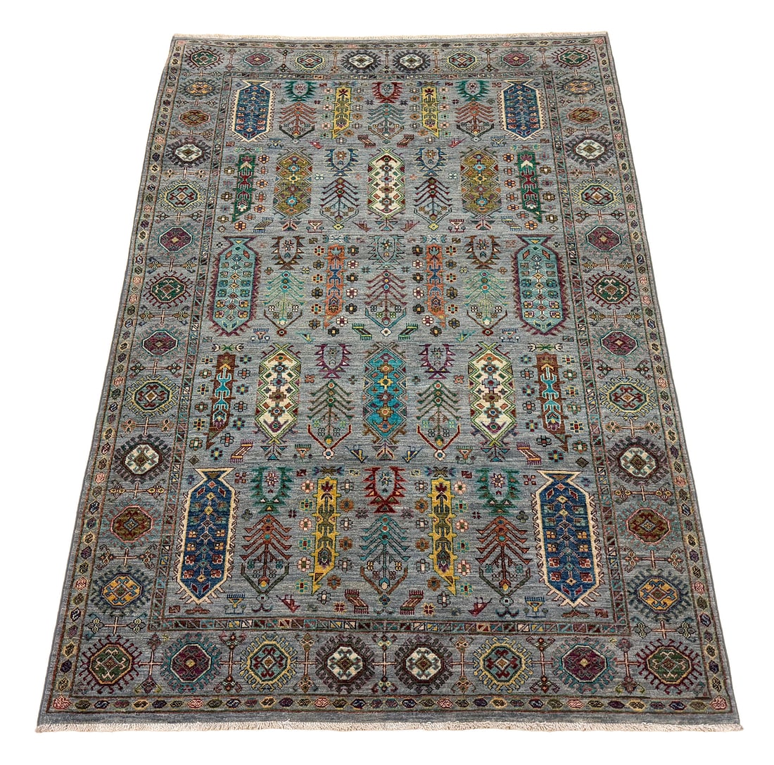 Persian Tribal D214 5'6"x8' Wool Rug hand knotted: No Reserve Persian Tribal D214 5'6"x8' wool hand- knotted and in very good condition pristine (see photos) extremely sine weave unusual to fine this very fine weave, Ahon auction offer in house shippi