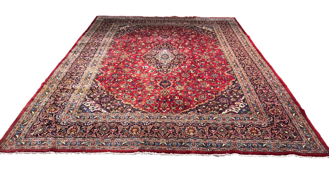 Persian Mashad 1646 Vintage Wool Rug 9'8" x 12'8" hand-knotted in Iran: No Reserve Vintage Persian Mashad 1646, 9'8" x 12'8", hand-knotted in Iran in the 1960s and in very good condition (see photos). Ahon auction offer in house shipping domestic and worldwide fully insur