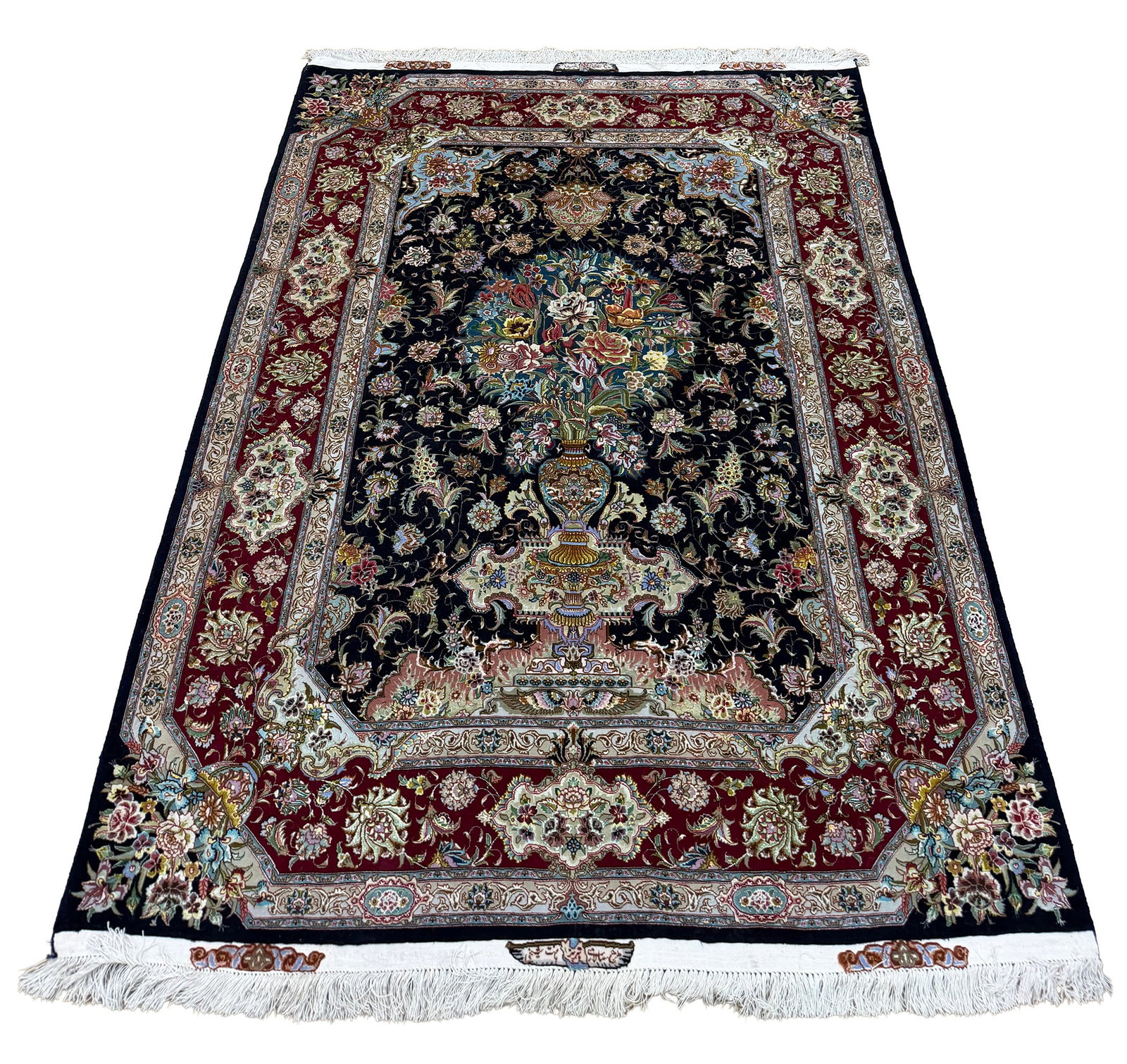 Persian Tabriz 10725 Vintage Wool Rug 4'11"x6'8"" hand knotted in Iran: No Reserve Persian Tabriz 10725 antique 1920's , 4'11"x6'8" silk/ wool hand- knotted in the 1920's and in very good condition (see photos). Ahon auction offer in house shipping domestic and worldwide 