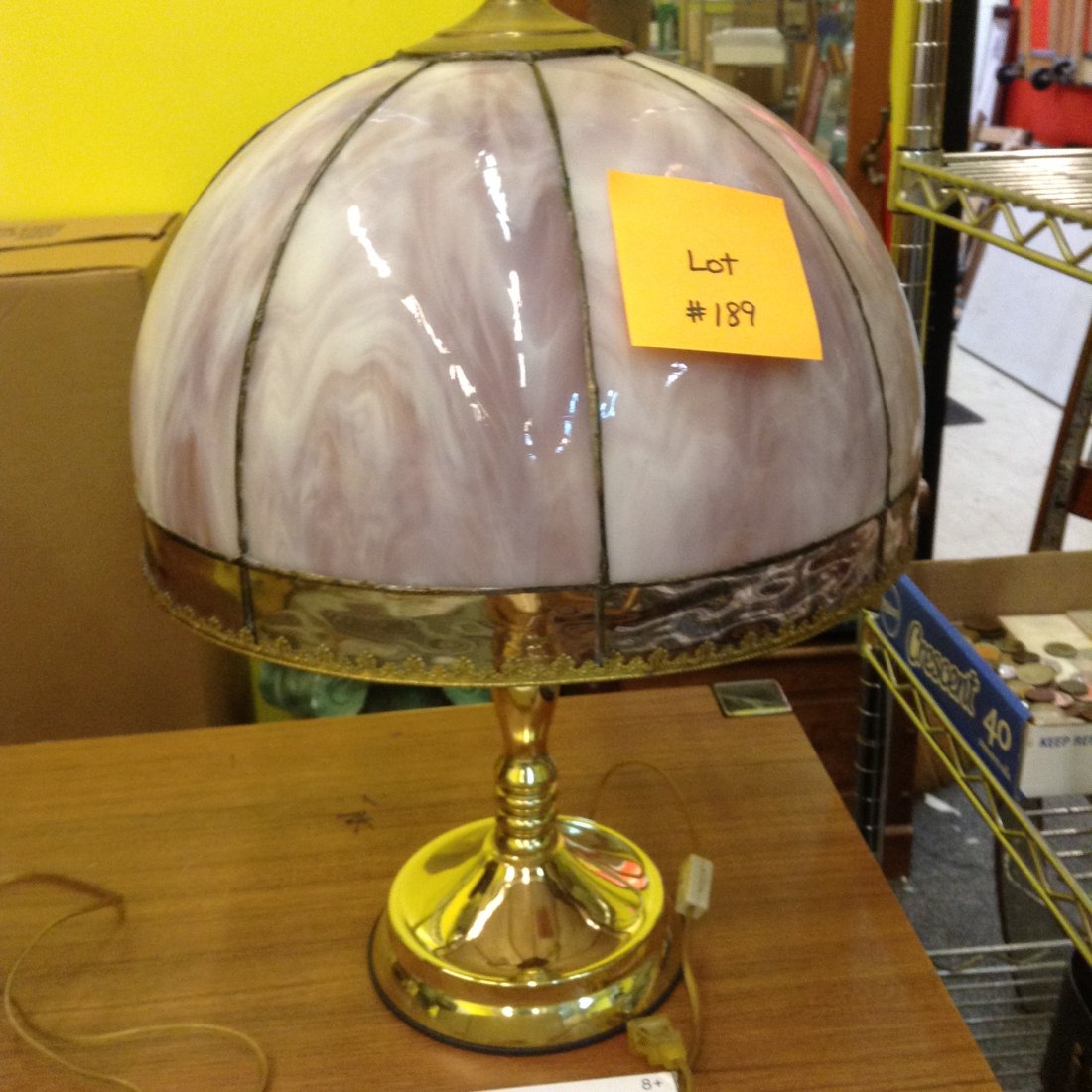 STAINED GLASS LAMP: STAINED GLASS LAMP MISSING FINIAL