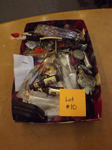 TRINKETS, PINS, ECT: ASSORTED ITEMS INC ROSS TRANSISTOR, SCHLITZ GLASS BOTTLE S&P SHAKERS AND MORE