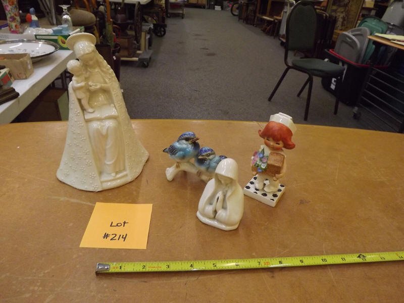 4 GOEBEL FIGURINES: 4 GOEBEL FIGURINES. LARGE MADONNA IS MISSING BIRD OFF BOOK IN HER LAP