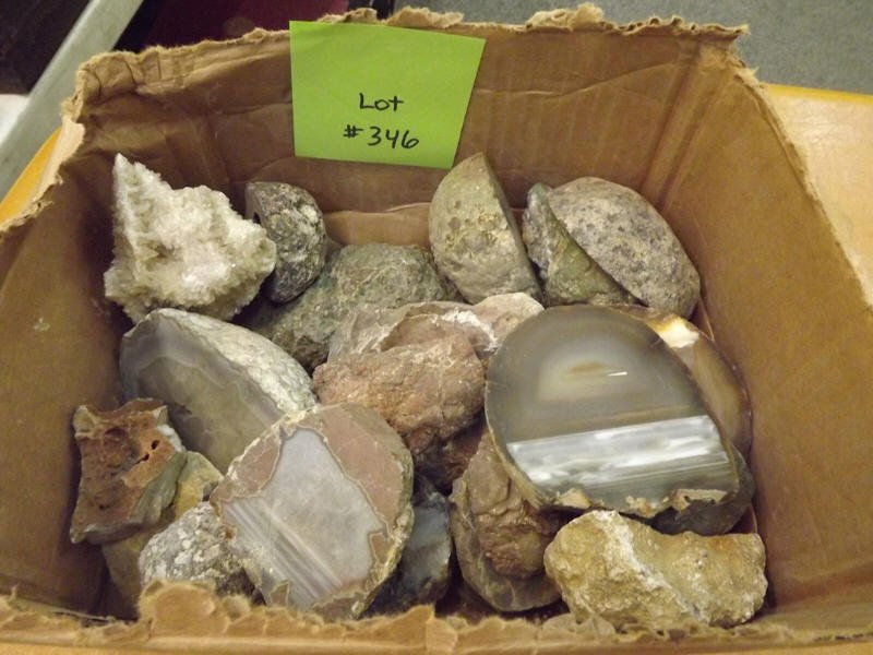 ROCKS AND GEODES: ROCKS AND GEODES