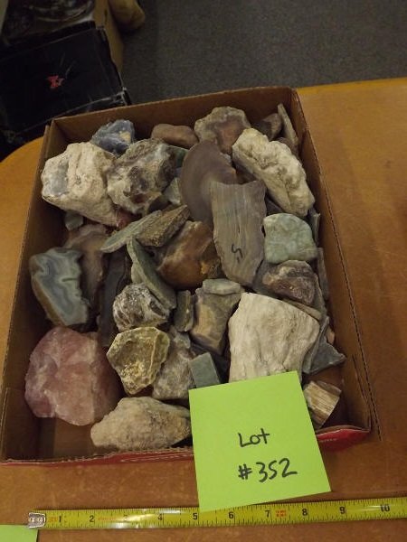 ROCKS AND GEODES: ROCKS AND GEODES