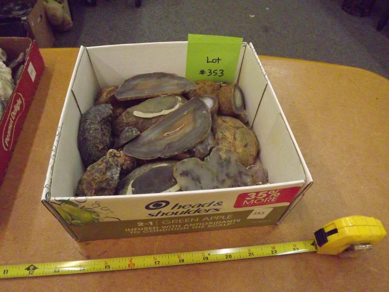 ROCKS AND GEODES: ROCKS AND GEODES