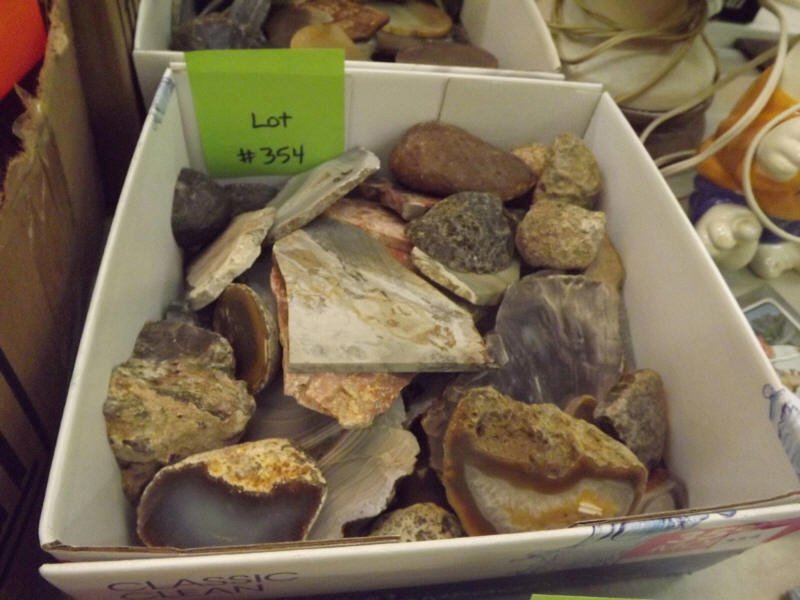 ROCKS AND GEODES: ROCKS AND GEODES