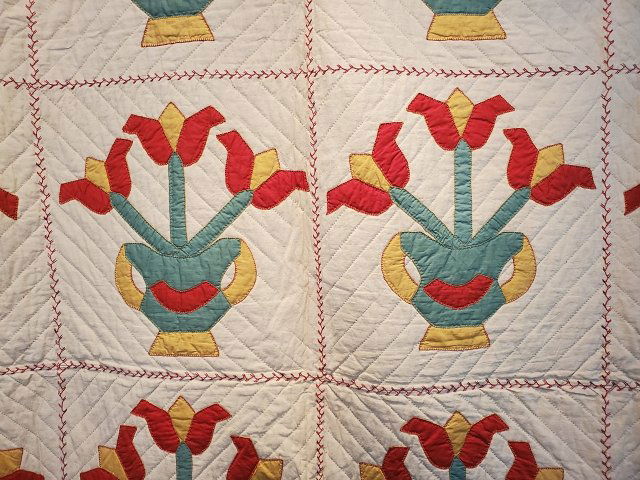 Antique Quilt c1910 Tulips in Vase Colonial Revival (1 of 13)