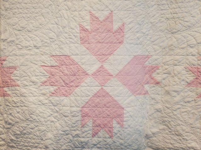Vintage c1930s Bear Paw Quilt (1 of 8)