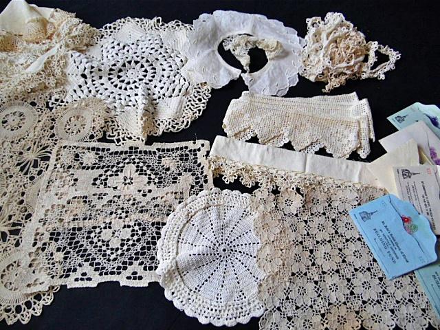 Vintage Lace Group with Tatted Flowers: Vintage Lace Group with several envelopes of Tatted Flowers in various colors, at least 100 of them. Also included are lace edgings for pillowcases, filet doilies, crocheted doily, other misc lace tri