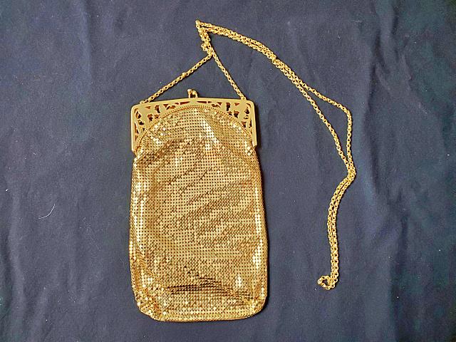 Whiting and Davis Gold Mesh Purse (1 of 5)
