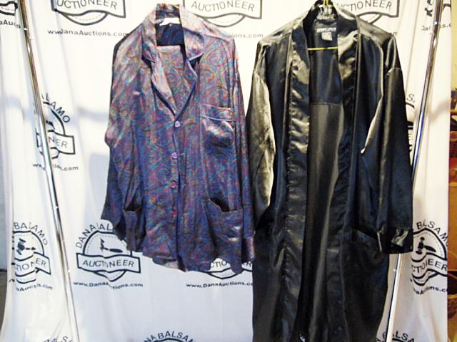 Mens Silk Paisley Pajamas with Black Robe L: Mens Silk Paisley Pajamas size L by Addiction with Black Robe One size fits all silk and polyester.
