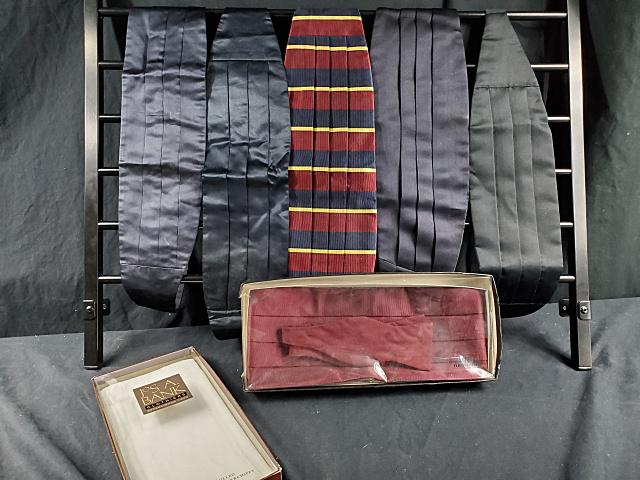 6 Mens Cummerbunds and more (1 of 6)