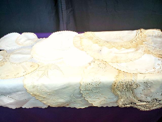 Vintage Table Linen Grouping - Doilies (1 of 13)