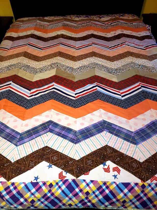 Vintage 1950s 2 Sided Quilt with WW2 Fabric (1 of 7)