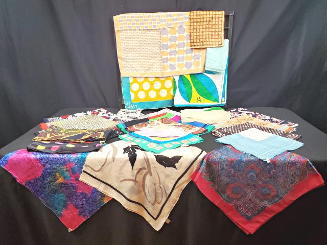 Lot of 29 Vintage Ladies Silk Scarves - Vera (1 of 13)