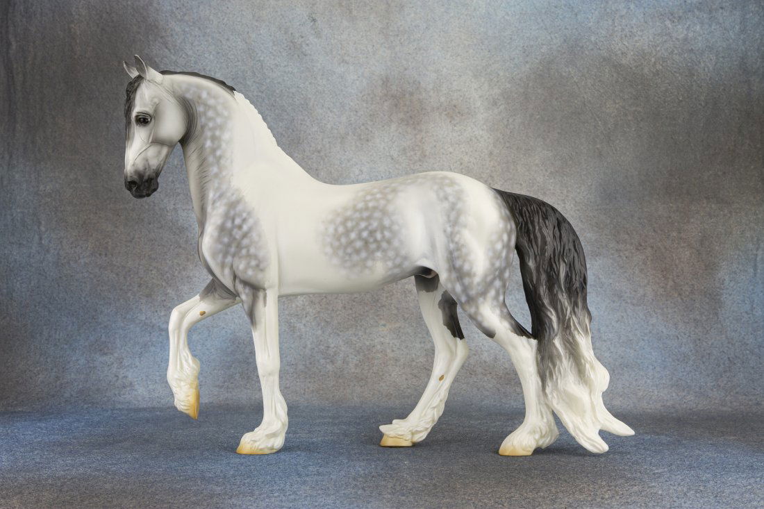 Walking Friesian - Vermeer- Breyer Model Horse (1 of 4)