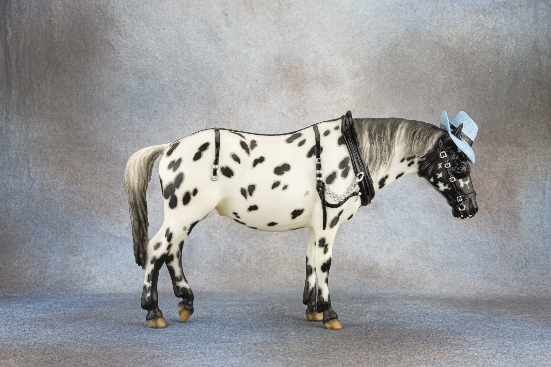 Old Timer - Breyer Model Horse (1 of 4)