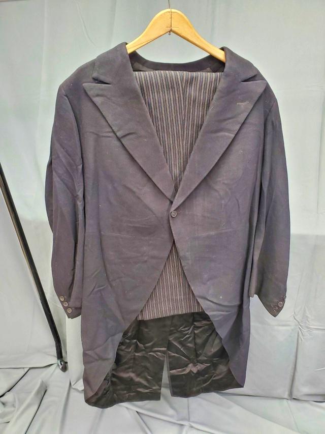 Vintage Mens Tuxedo - John Patterson (1 of 6)