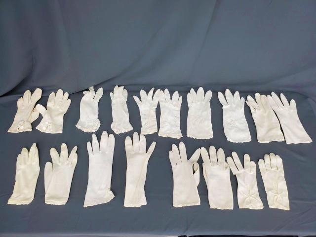 9 Pair of Vintage Ladies Gloves - Fabric, Embroidery (1 of 14)