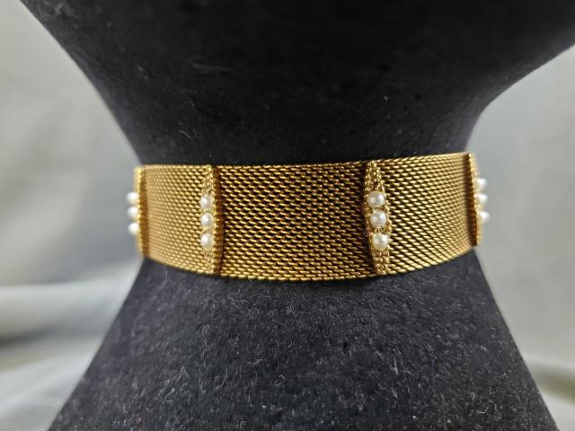 Vintage Mesh Choker with Pearls - Strager NY: Vintage gold tone mesh choker with groups of pearls. Measures 10 inches, with additional 3.5 inch adjustable chain. Small tag marked by Strager NY. In very good condition. We do our best to describe a
