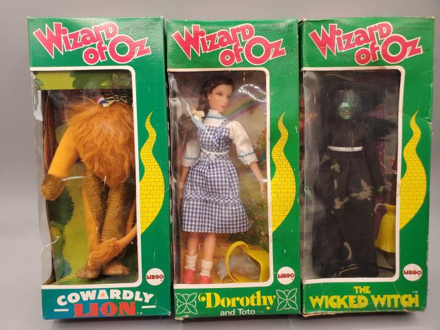 Lot of 3 MEGO Wizard of Oz Dolls: 3 Vintage MEGO Wizard of Oz Dolls including - Wicked Witch, Dorothy with Toto; and the Cowardly Lion. All in very good condition - boxes in fair condition. We do our best to describe all items in deta