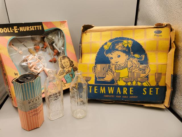 Doll Nursette and Stem Ware Set with Bottles (1 of 13)