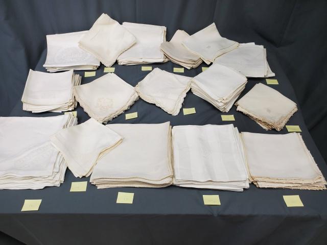 16 Sets of Vintage Linen Napkins JRB (1 of 12)