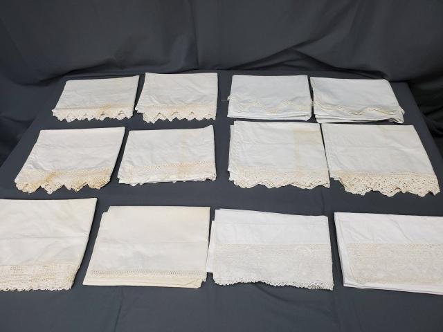 Vintage Pillowcase Group - Lace Edge (1 of 5)