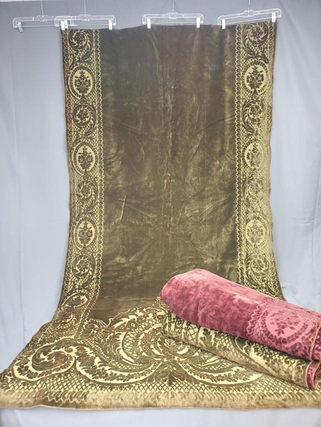 3 Vintage Velvet Bedspread Panels (1 of 8)